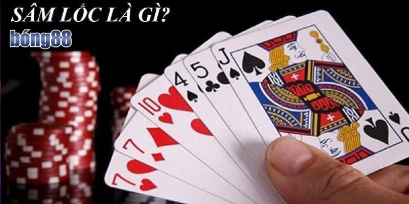 Cách Chơi Sâm Lốc – Hướng Dẫn Cho Người Mới tại Bong88 7 Người chơi tập trung suy nghĩ chiến thuật trong ván Sâm Lốc kịch tính.